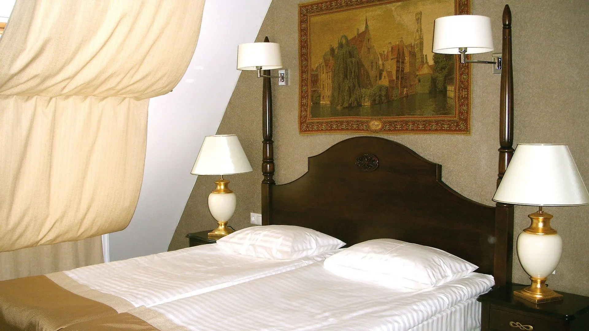 Optima Collection Medievale Lviv