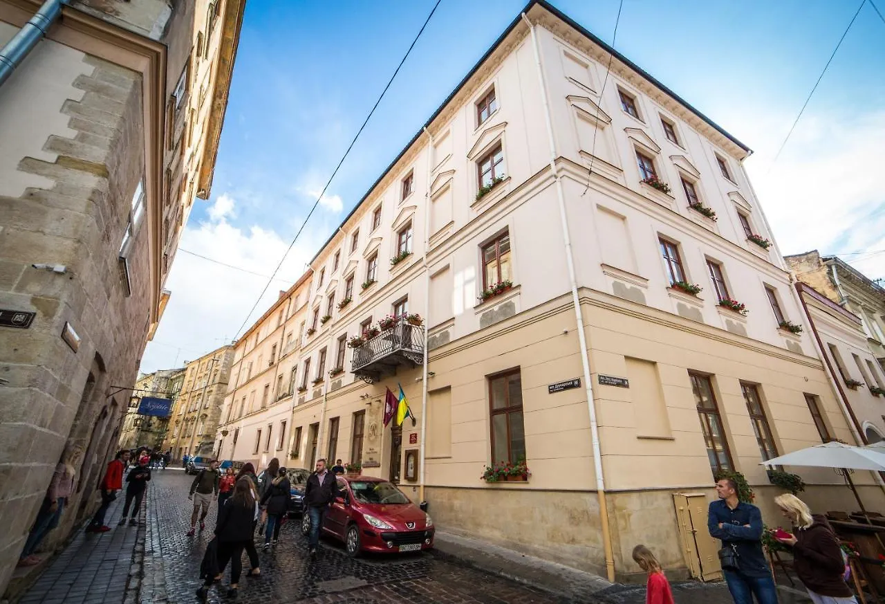Optima Collection Medievale Lviv 4*,